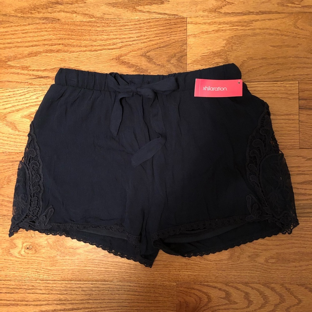NWT Navy Blue Shorts With Lace Detail Size Small